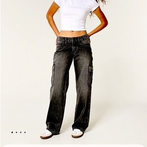 hollister low-rise baggy cargo jeans